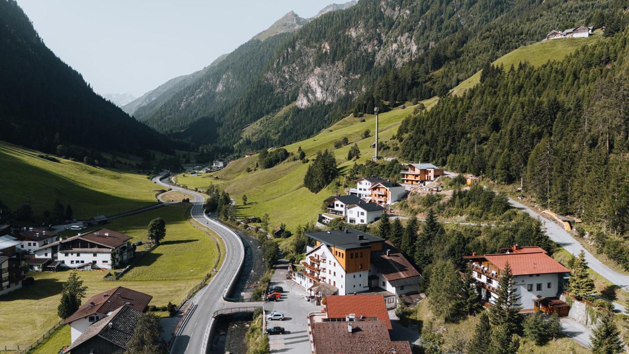 Hotel Edelweiss Kaunertal Exterior photo